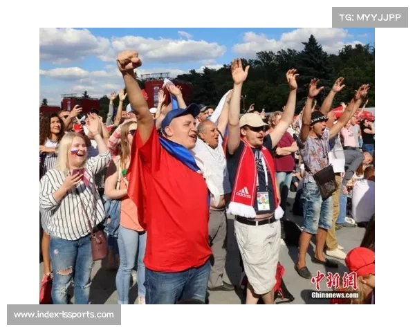 科隆球迷赛前捐赠万件冬衣,支援暴雪受灾社区 科隆球迷赛前捐赠万件冬衣,支援暴雪受灾社区